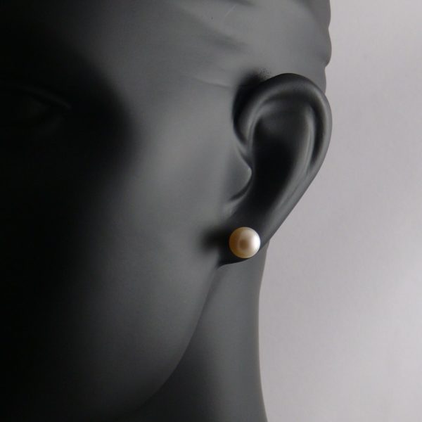 9mm White Pearl stud earrings