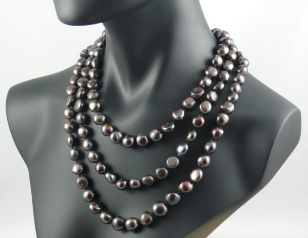 Black Baroque Pearl necklace