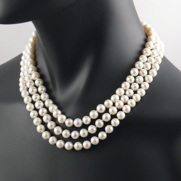 3-strand White Pearl Necklace
